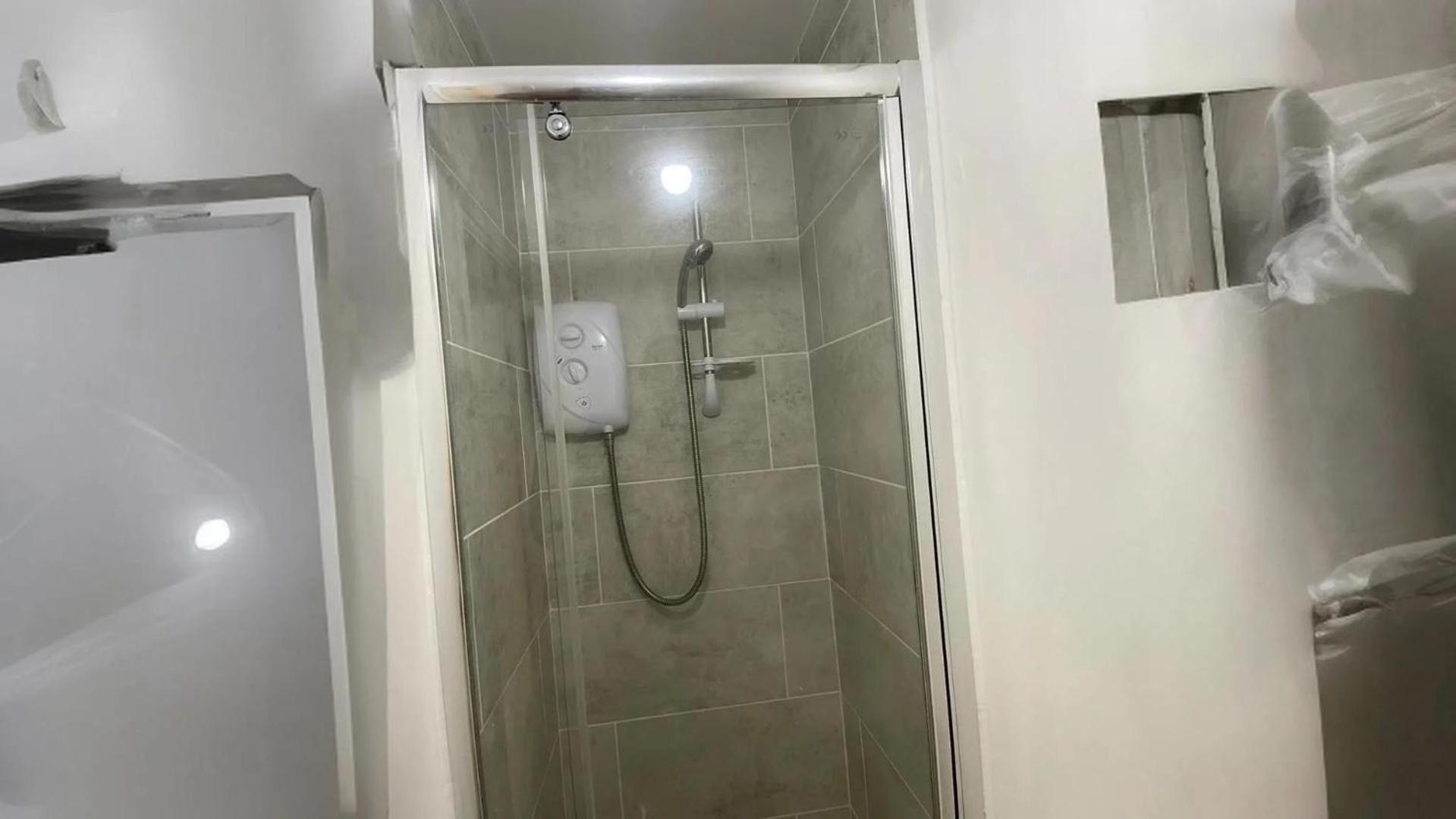 Stylish 1-Bed Apt - Sleeps 4 - Parking - Wifi Manchester Buitenkant foto